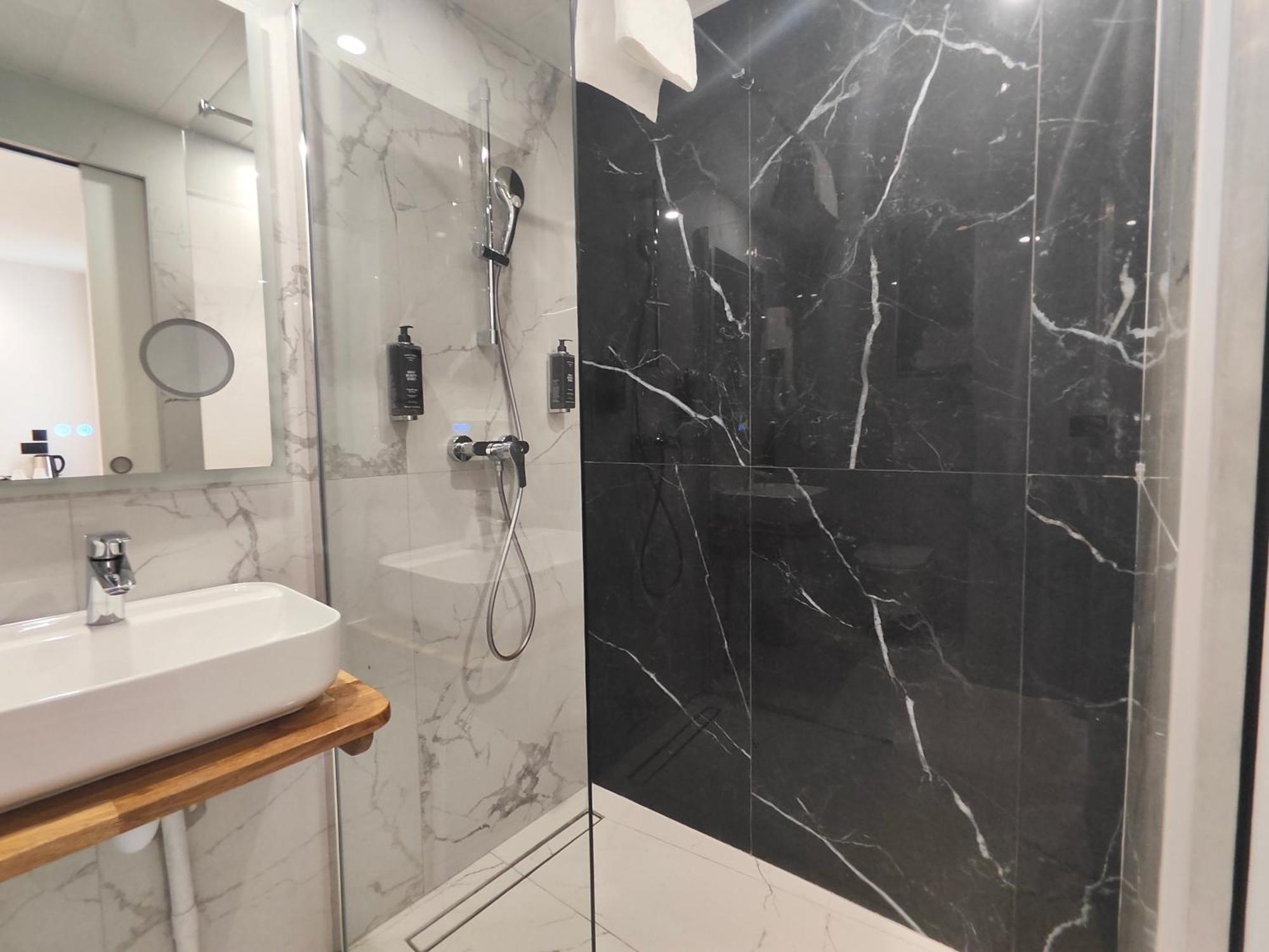 Hotel 55 Montparnasse Paris