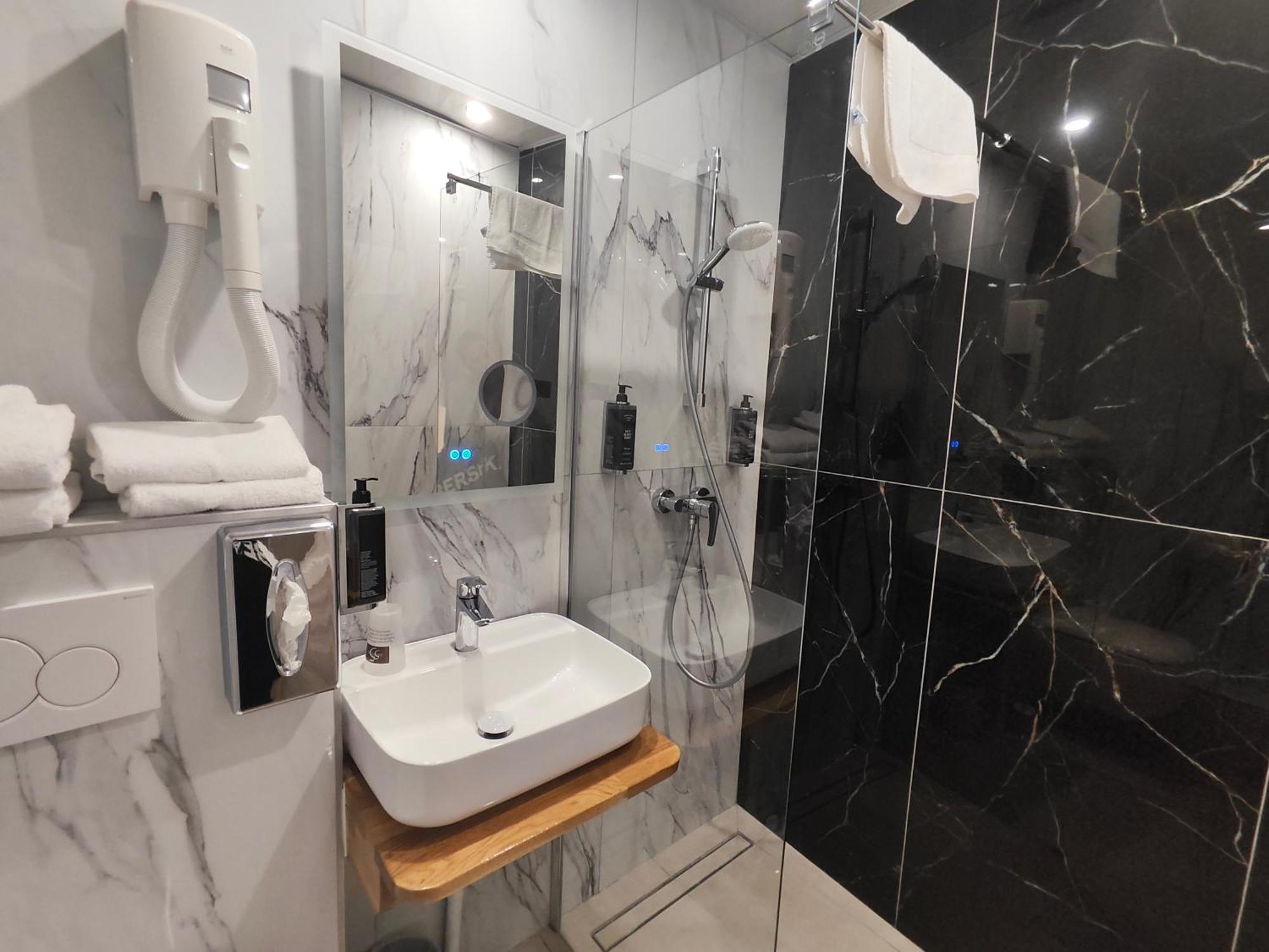 55 Montparnasse Hotel Paris