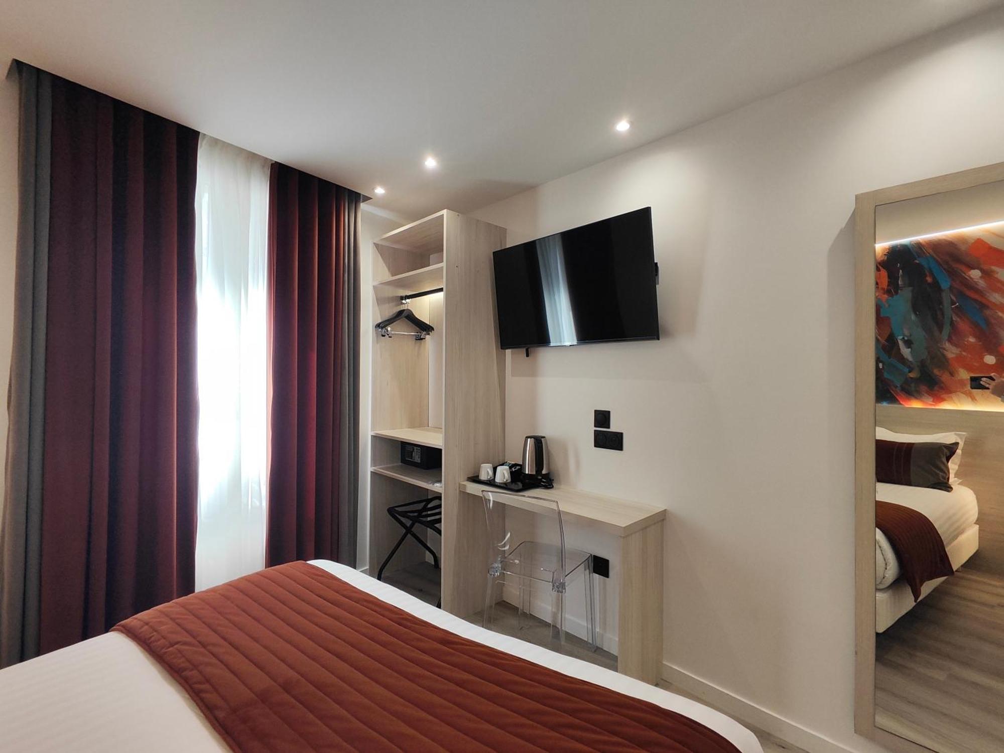 55 Montparnasse Hotel